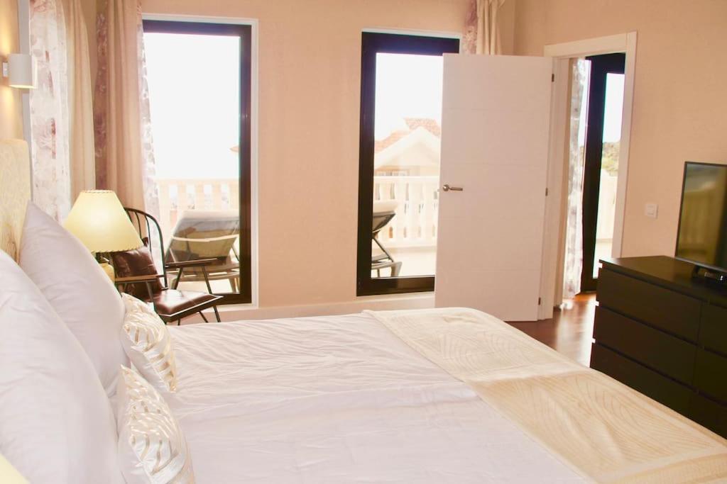 Villa Vista Bella Costa Adeje In Ruhiger Villengegend Mit Meerblick Zewnętrze zdjęcie