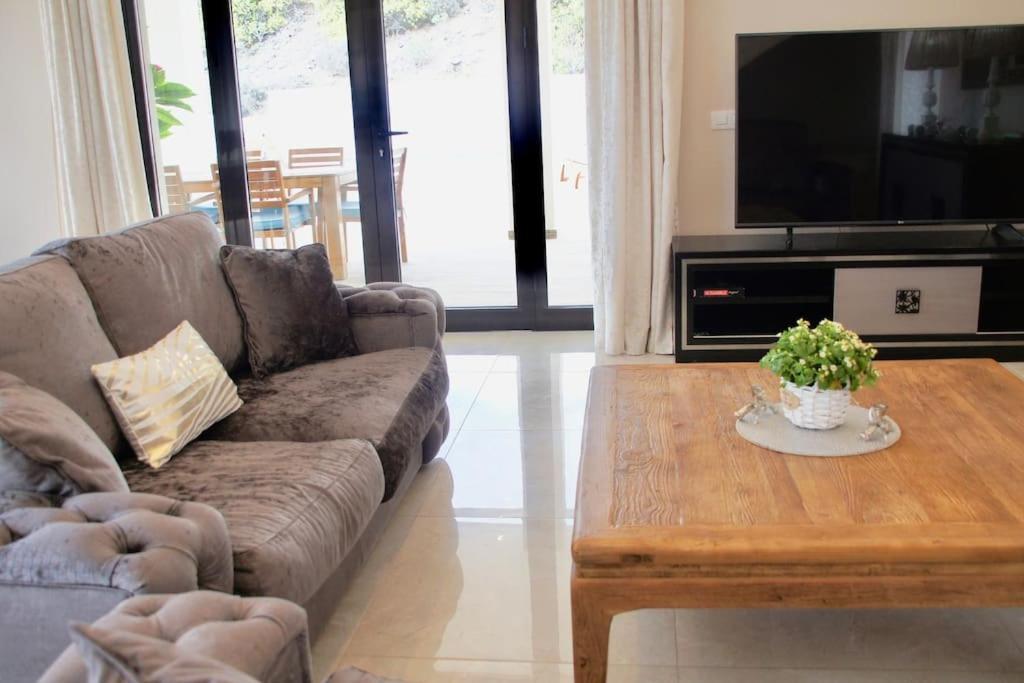 Villa Vista Bella Costa Adeje In Ruhiger Villengegend Mit Meerblick Zewnętrze zdjęcie