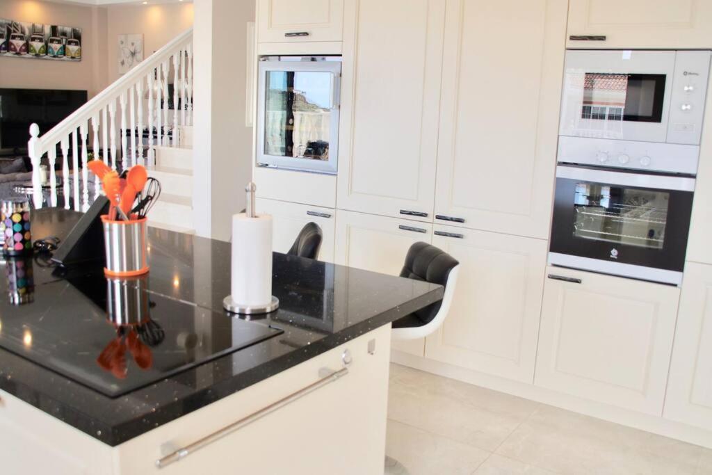 Villa Vista Bella Costa Adeje In Ruhiger Villengegend Mit Meerblick Zewnętrze zdjęcie